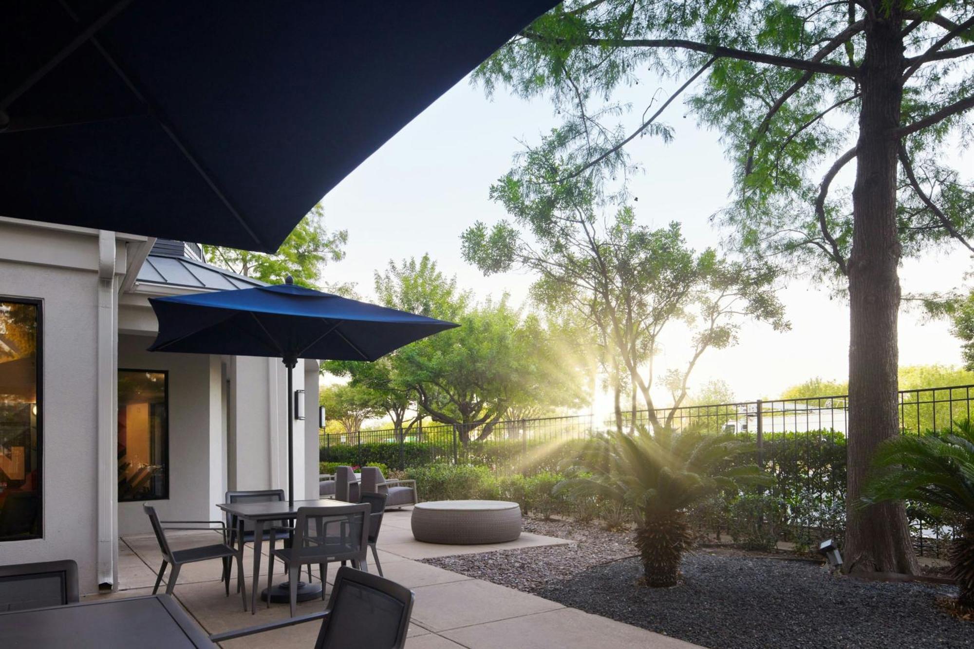 Courtyard Austin South Exterior foto